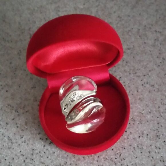 ALEXIS BITTAR Lucite, white gold and crystals ring & earrings - Picture 4 of 5